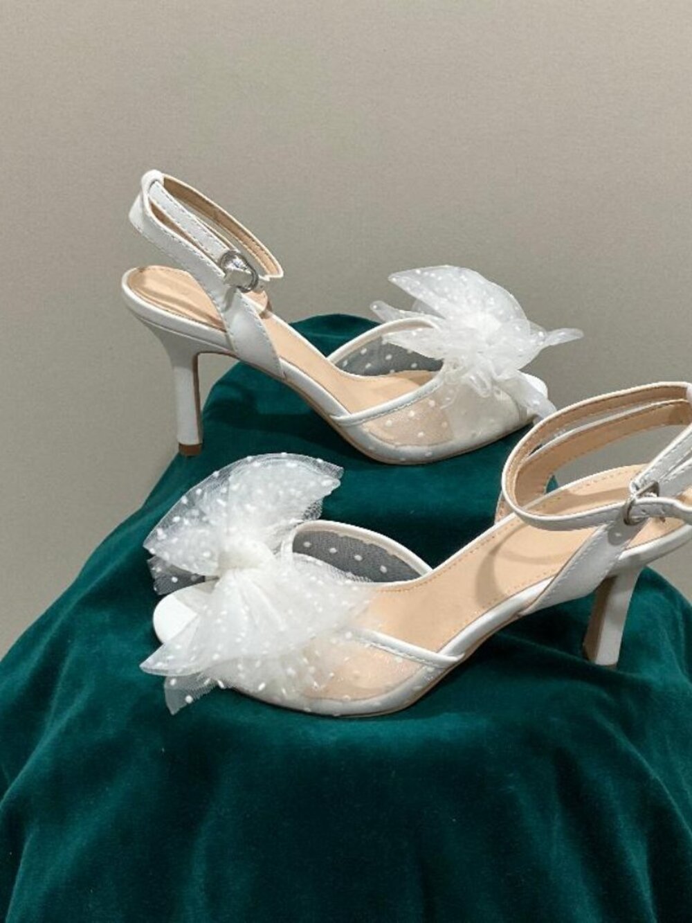 Bridal Heels 4", White dotted-swiss fabric Bow; vegan leather strap NWOB Size 8